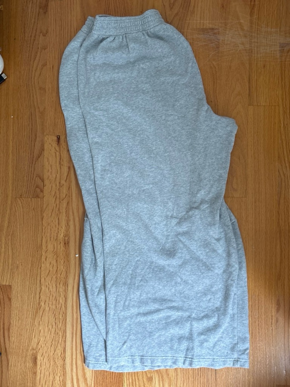 aerie Light Grey womans Sweatpants with Elastic Waist - Picture 3 of 4